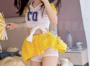 AT鲨的麻衣学姐：这图集果然是荒唐又迷人