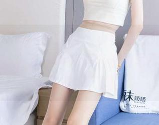 BoBoSocks袜啵啵 – 小甜豆和她的aj1板鞋，塑造了一个充满个性的写真集精选你准备好了吗？
