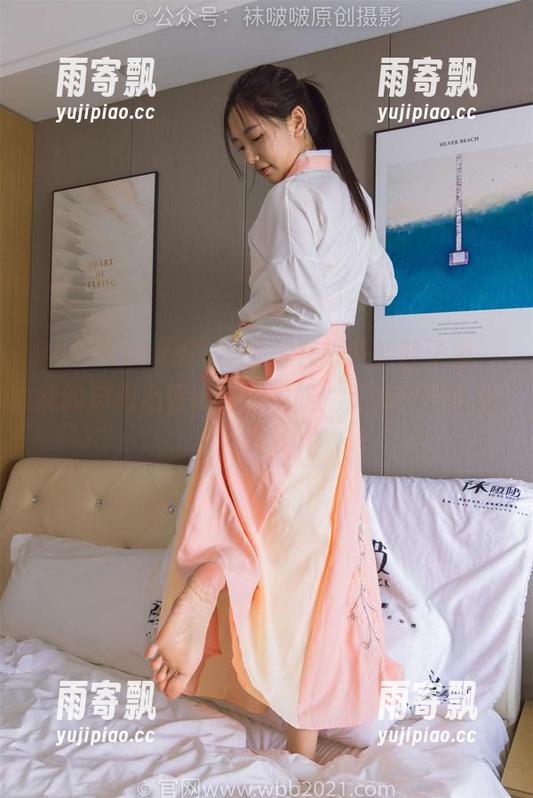 BoBoSocks袜啵啵 - 在稚予的鞋子旁,我的脚和心情都泡得发软:无圣光的套图日常 BoBoSocks袜啵啵 - 在稚予的鞋子旁,我的脚和心情都泡得发软:无圣光的套图日常