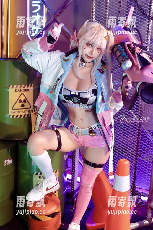 最新图集曝光:Byoru的“女友”,你会不会也有一点眼红? 最新图集曝光:Byoru的“女友”,你会不会也有一点眼红?