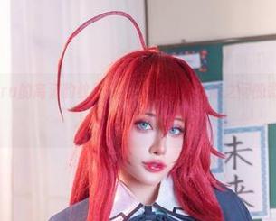 老实说，Byoru的高清豹纹写真里，优雅和性感之间的微妙平衡，真让人不确定该往哪看。