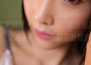 GIRLT果团网 – 最新图册，陈迪娅把“制服”穿成了另一种伤脑筋的期待。