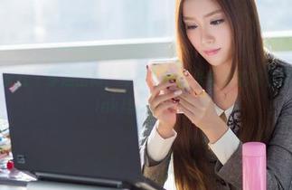 IMiss爱蜜社 – 穿越图库，每次下载都是偷偷的夏日回忆——Winki丝姬白裙！