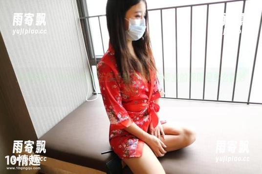 空姐制服?ROSI写真让你看到了日常与专业的界限是多么微妙,哈哈。 空姐制服?ROSI写真让你看到了日常与专业的界限是多么微妙,哈哈。
