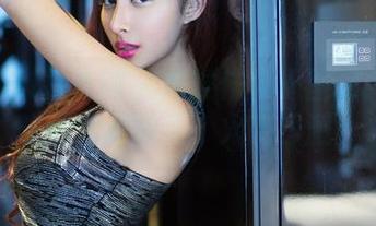 TuiGirl推女郎 – 赵惟依夏天图册：当阳光遇到颜如玉，火花四溅！