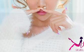UGirls尤果网 – 这些照片，在浴室里只要一扭头，黛熙儿就能变得那么“无辜”