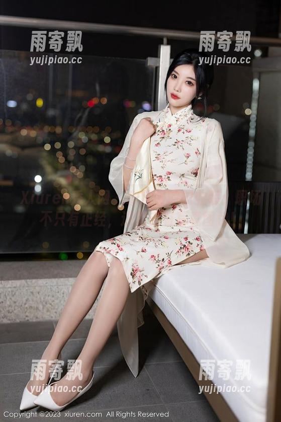 Xiuren秀人网 - 余虞酱的职业装:职场不只有正经,这里还有写真图包! Xiuren秀人网 - 余虞酱的职业装:职场不只有正经,这里还有写真图包!