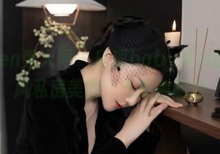 Xiuren秀人网 – 瑶瑶babyMM的女仆风私房美图，气氛刚刚好