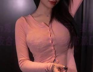 Xiuren秀人网 – 观看提示：麦琪绫冰激淋女友合集，备好纸巾以防流口水！