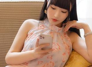 YouMi尤蜜荟 – Emily尹菲旗袍大赛合集：谁能拒绝？下载走起，拒绝后悔！