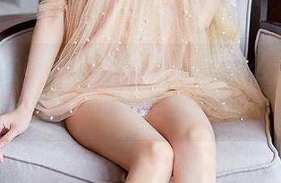 YouMi尤蜜荟 – 艾小青戏水大公开：女王出巡，谁能拒绝下载！