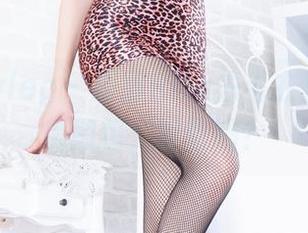 beautyleg – 跟随Rita去毛衣里探探私房图包，冒险吗？