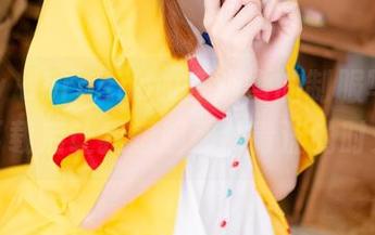 sally dorasnow多啦雪的制服写真集,下载后让我想起那个青涩的时光。
