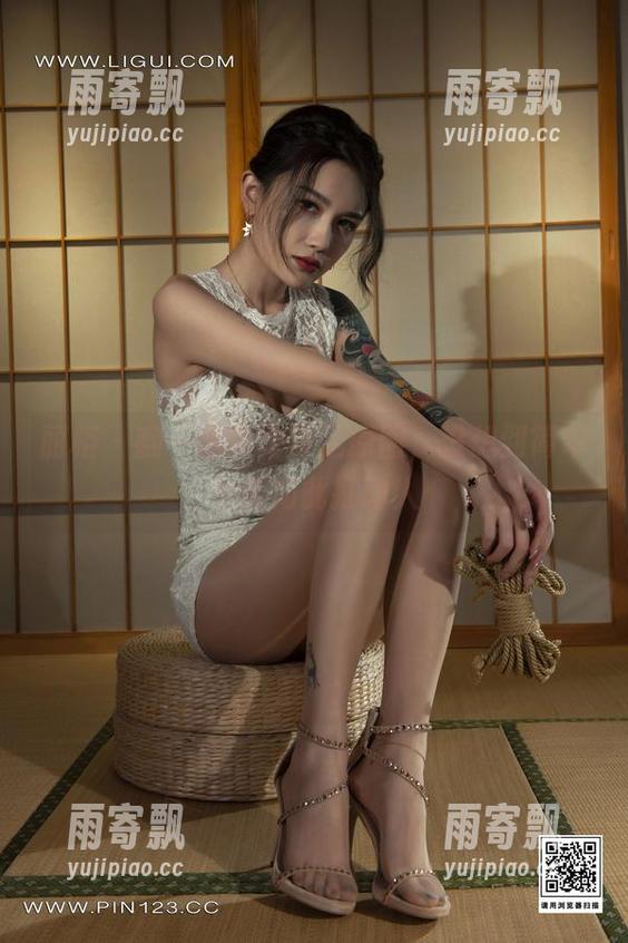 丽柜 - 翻一翻安安裸足原图,没想到简单也能如此打动人 丽柜 - 翻一翻安安裸足原图,没想到简单也能如此打动人