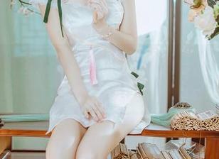 迷失在乖乖衣宝的教室之中，来一套图回味无穷！