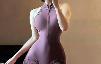 微密圈 – 俏妞qiaoniuTT的试衣间2.0写真，资源满满，别说我没提醒你。