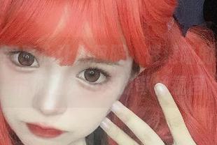 更新频率真心让人佩服，倦倦喵的自拍又带你进入cos的奇特氛围