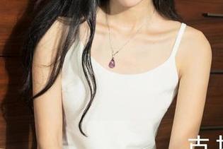 克拉女神 – 轻松获取！依娜丝的修女写真集资源，为你提供奉献和迷惑的完美结合。