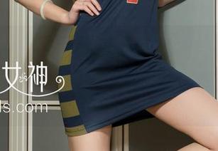克拉女神 – 围着汤怡的旗袍写真转了几圈，突然想问：是手机好，还是我需要再买一条旗袍来相呼应？