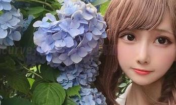 温柔和curve并存，凛子酱的高清cos好像在讲悄悄话