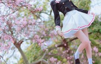 南桃Momoko的高清写真，秘书的气场，似乎隐藏着什么…