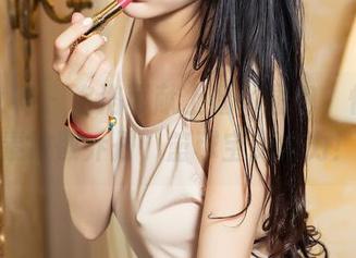 头条女神 – 洛洛可献上福利图包，性感元素致敬乔丹，篮球宝贝给力！