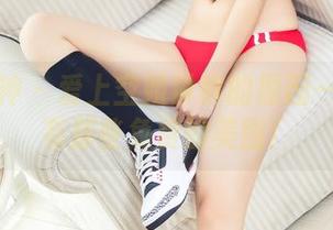 头条女神 – 爱上空姐琳琳的原因——不只有那些免费的美图！