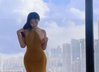 微密圈 – 海边的奶宝妹纸，在线带你看原图，愿大家的“遮羞布”都很合身！