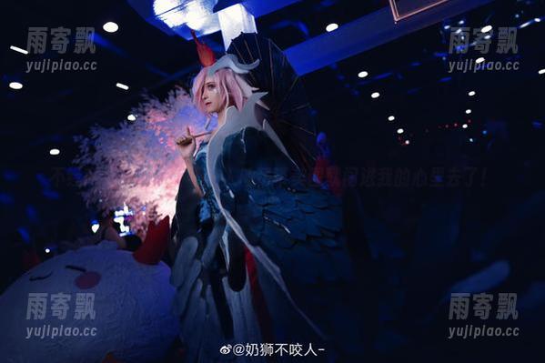 不经意之间,奶狮不咬人的吊带美图就闯进我的心里去了! 不经意之间,奶狮不咬人的吊带美图就闯进我的心里去了!