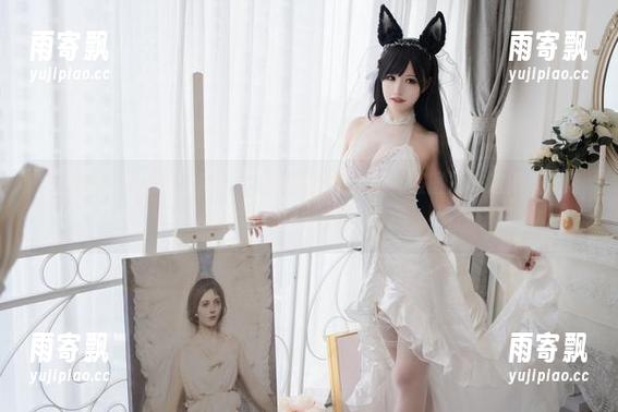 拿掉小仓千代w的名字,直接看全套大凤礼服图片,这得是战略性迷惑吧? 拿掉小仓千代w的名字,直接看全套大凤礼服图片,这得是战略性迷惑吧?