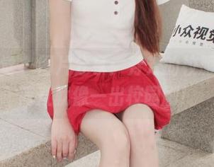 小众视觉 – 图片分享：芳芳的校服时光，简直就像一出校园剧！