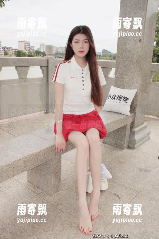 小众视觉 - 图片分享:芳芳的校服时光,简直就像一出校园剧! 小众视觉 - 图片分享:芳芳的校服时光,简直就像一出校园剧!
