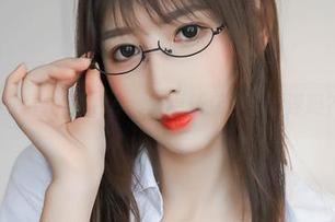 小酥酱的黑白cos，更新后你会漂浮吗？