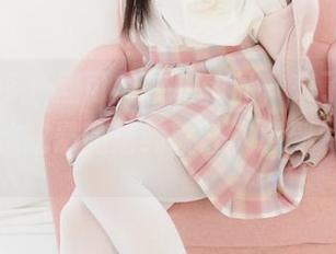 少女秩序 – 鹿可的校服作品，来了最新款！光是这眩晕的清纯就让人感到一阵心虚。
