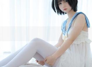 少女秩序私房秀：白丝T恤如何撩人心