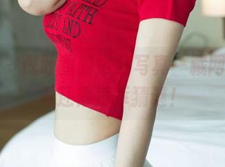 尤果网 – 倪叶腾的浴缸写真一藏网盘，想看还得乖乖猜谜！