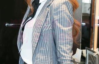 尤果网 – 油亮图集上架，琳丽和你温柔对视，你敢下载吗？
