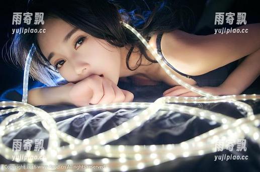推女神 - 艾小青的写真:姐姐,她也能把背景给带活了 推女神 - 艾小青的写真:姐姐,她也能把背景给带活了