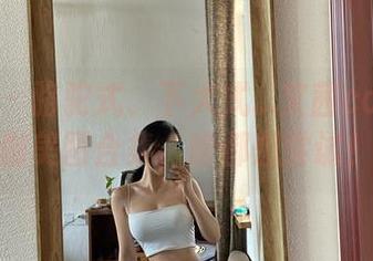 微密圈 – 骆驼式、下犬式…文茜cool的瑜伽美图合集，啥都想尝试！