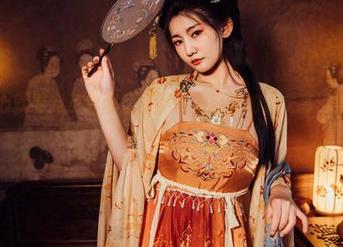一个不小心就看到了星澜是澜澜叫澜妹呀的泳衣高清美图，真的是…