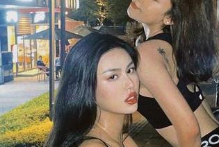 微密圈 – 像李嘉欣97一样，high定了！浴室里的高清写生？
