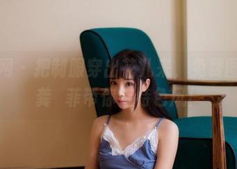 果团网 – 把制服穿出花儿来，免费图册里龚玥菲带你走特色风！