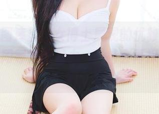 果团网图库里，女博士展现的优雅，分享这份不同寻常的魅力……待会再探讨学术吧。