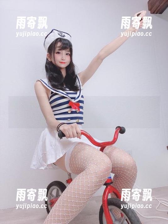 柳丸的高跟鞋私拍:有些东西,就是为了让你别白白穿好看的鞋。 柳丸的高跟鞋私拍:有些东西,就是为了让你别白白穿好看的鞋。