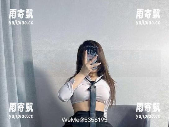 微密圈 - 等等,桃沢樱呀和红裙的故事在这张图片里,当然是少不了那份定制的调调。 微密圈 - 等等,桃沢樱呀和红裙的故事在这张图片里,当然是少不了那份定制的调调。