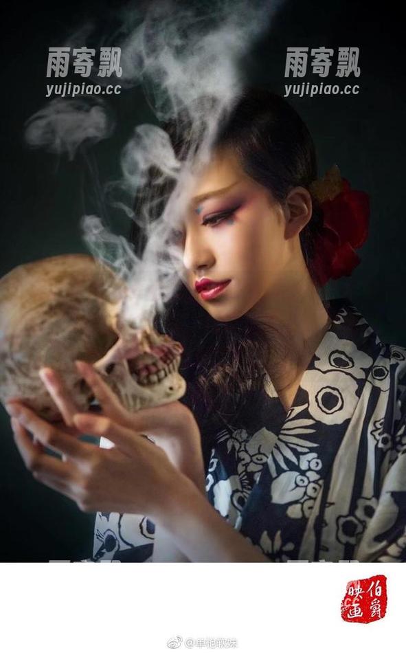 定制写真?没问题,沧霁桔梗已经准备好帮你搞定蕾丝造型,保证让你在朋友圈里出奇制胜! 定制写真?没问题,沧霁桔梗已经准备好帮你搞定蕾丝造型,保证让你在朋友圈里出奇制胜!