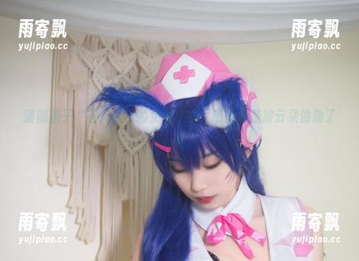 清颜颜子“在天台”的免费套图,感觉像是被云朵偷吻了一样。 清颜颜子“在天台”的免费套图,感觉像是被云朵偷吻了一样。