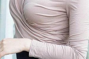 爱尤物 – 免费分享徐莉芝Booty牛仔裤照片，你能拒绝这种舒适感吗？