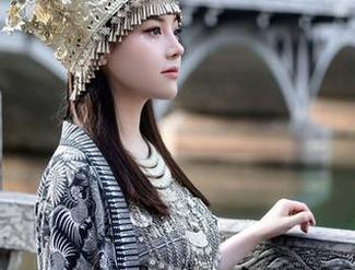 秀人网 – 实在太喜欢周于希Sally的丝袜美臀了，这合集就像一勺冰淇淋，满满的甜蜜春光。