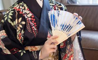 秀人网 – 小海臀Rena的肉丝合集：分享这份意外的清新，讲真…